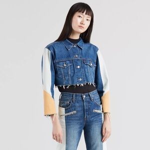 Levi’s CUT-OFF CROPPED MOTO TRUCKER JACKET
